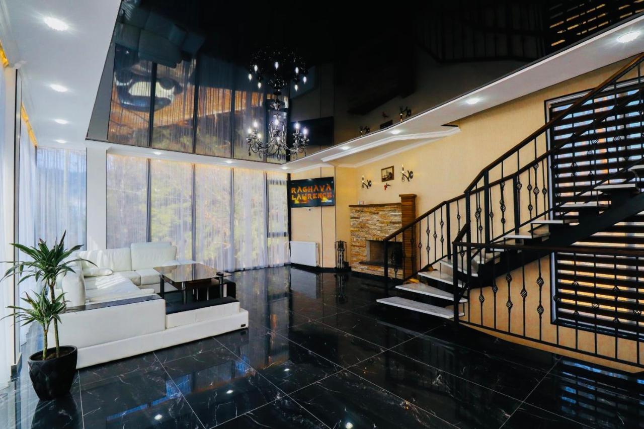 Hotel Evergreen بورجومي المظهر الخارجي الصورة