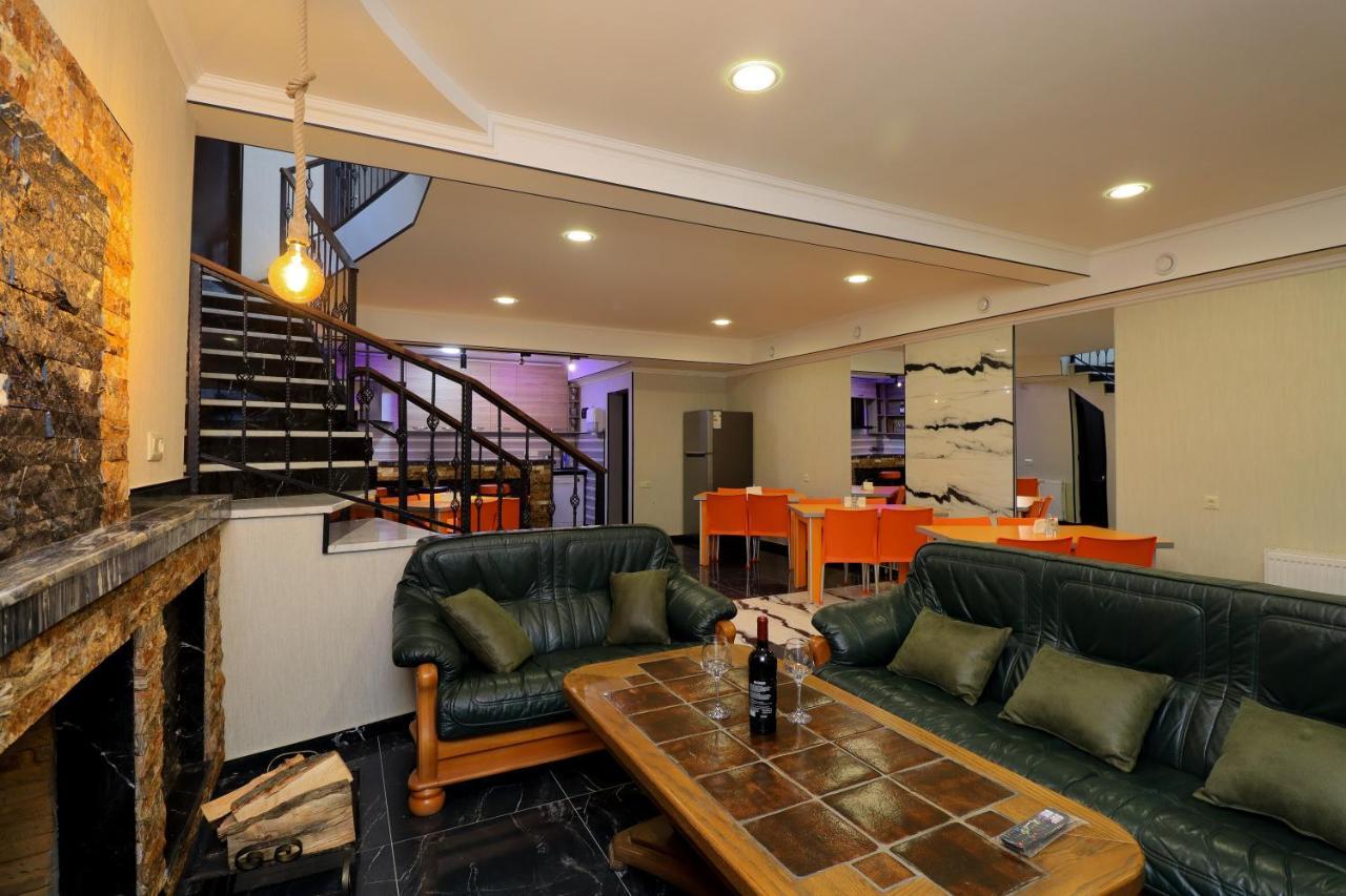 Hotel Evergreen بورجومي المظهر الخارجي الصورة