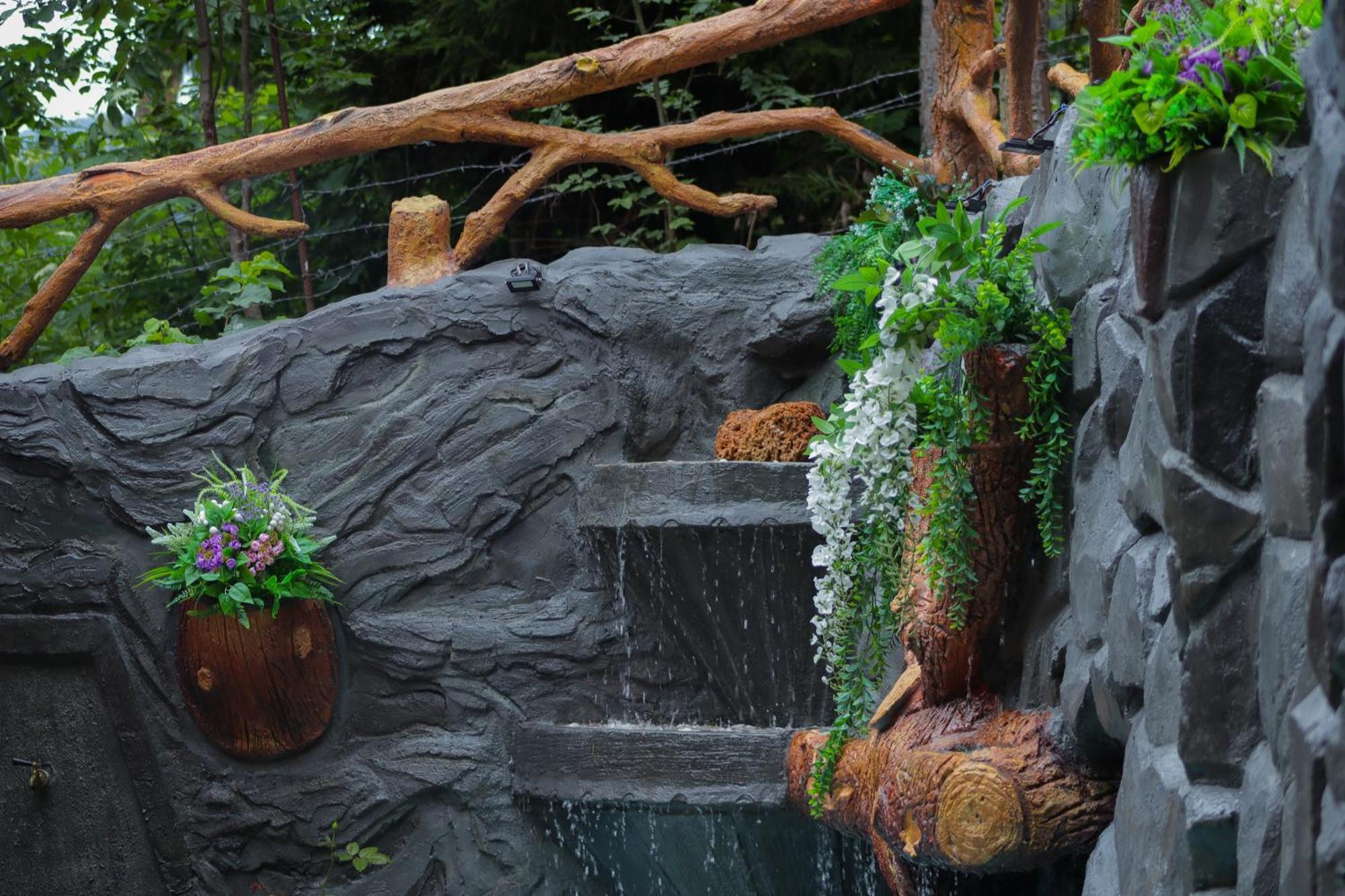 Hotel Evergreen بورجومي المظهر الخارجي الصورة