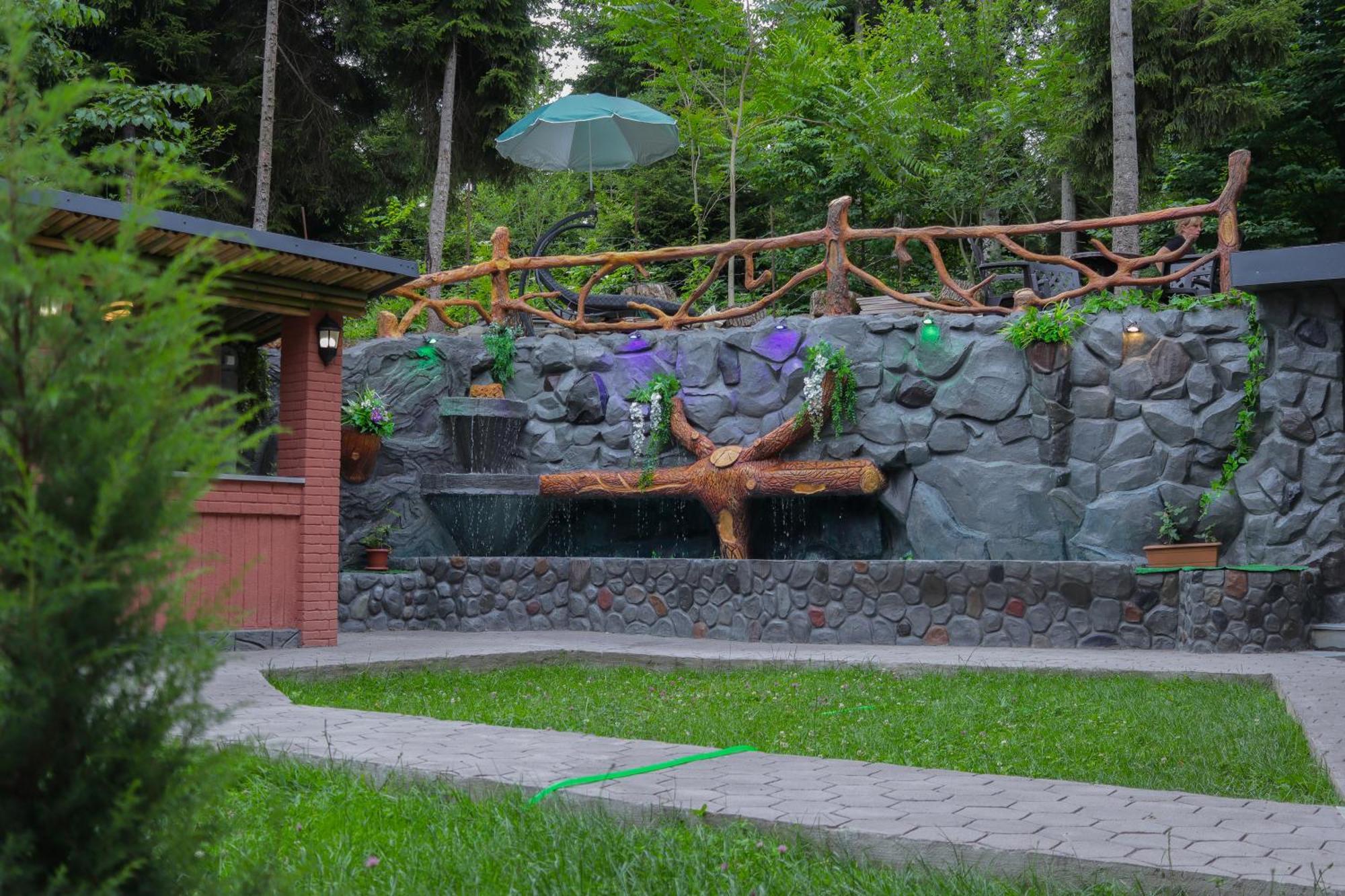Hotel Evergreen بورجومي المظهر الخارجي الصورة